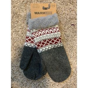 Woman’s winter mittens